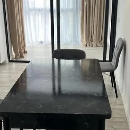 Apartment Modern Comfort, Girocului Avenue